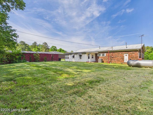 136 Beech Ct, Elizabethtown, KY 42701