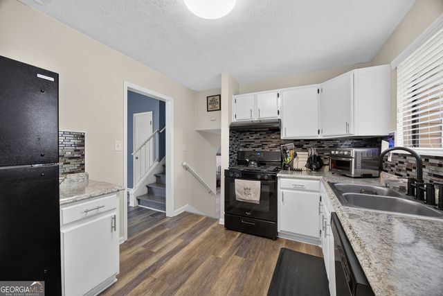 9256 Raven Drive, Jonesboro, GA 30238