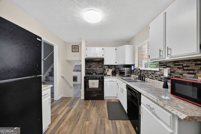 9256 Raven Drive, Jonesboro, GA 30238