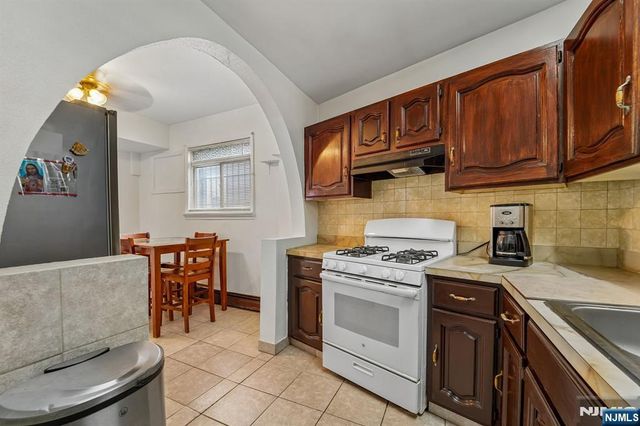 406-408 3rd Avenue, Newark, NJ 07107