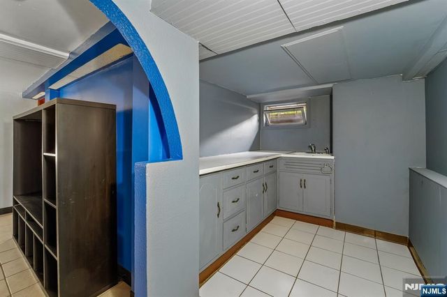 406-408 3rd Avenue, Newark, NJ 07107