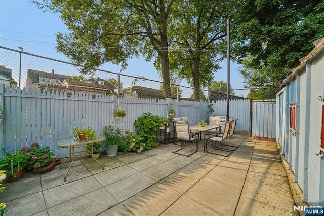 406-408 3rd Avenue, Newark, NJ 07107