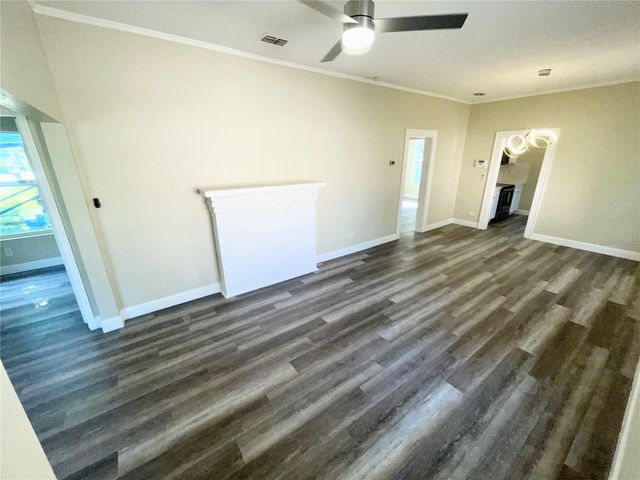 1121 10TH AVENUE S, St Petersburg, FL 33705
