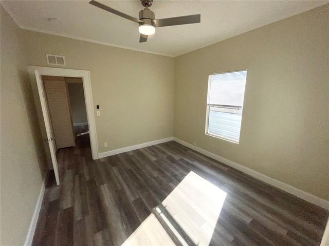 1121 10TH AVENUE S, St Petersburg, FL 33705