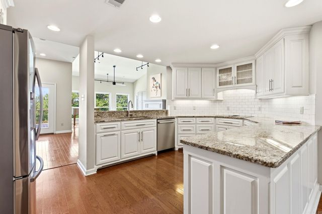 2 Greathouse Bend, Little Rock, AR 72207