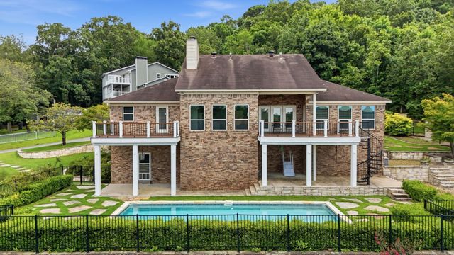 2 Greathouse Bend, Little Rock, AR 72207