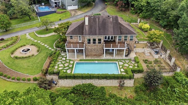 2 Greathouse Bend, Little Rock, AR 72207