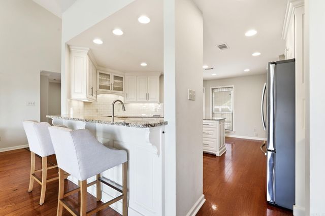 2 Greathouse Bend, Little Rock, AR 72207