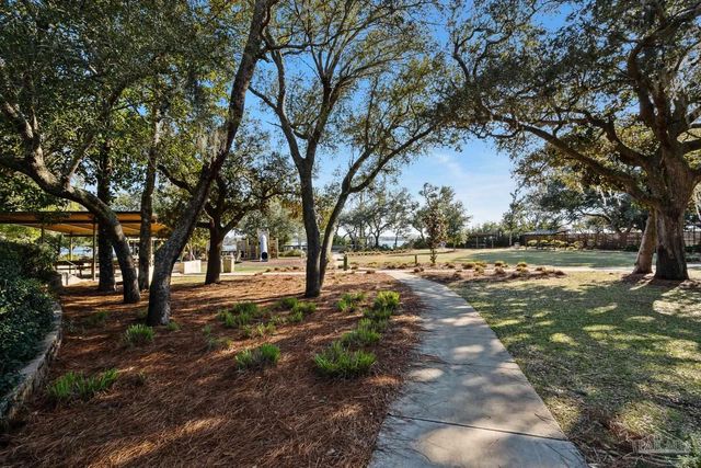 5314 North Shore Rd, Pensacola, FL 32507