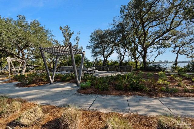 5314 North Shore Rd, Pensacola, FL 32507