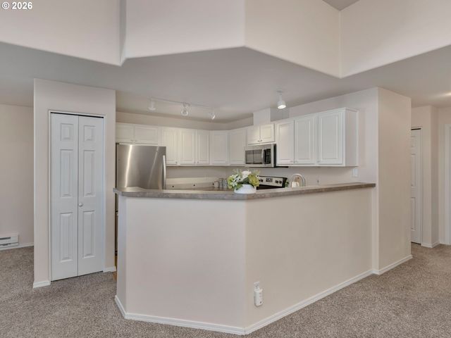 16248 Sw AUDUBON St 204, Beaverton, OR 97003