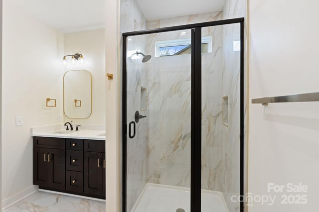 194 N Peace Haven Road, Winston Salem, NC 27104