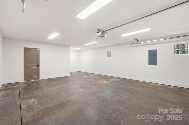 194 N Peace Haven Road, Winston Salem, NC 27104