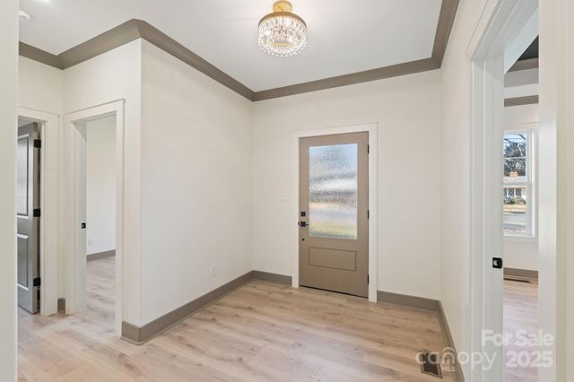 194 N Peace Haven Road, Winston Salem, NC 27104