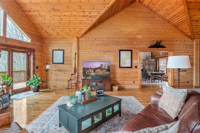 10020 Pond Ridge LN, Gloucester, VA 23061