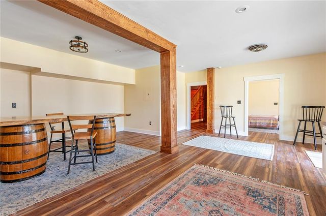 10020 Pond Ridge LN, Gloucester, VA 23061