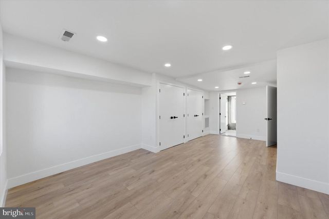 2021 E SERGEANT ST, Philadelphia, PA 19125