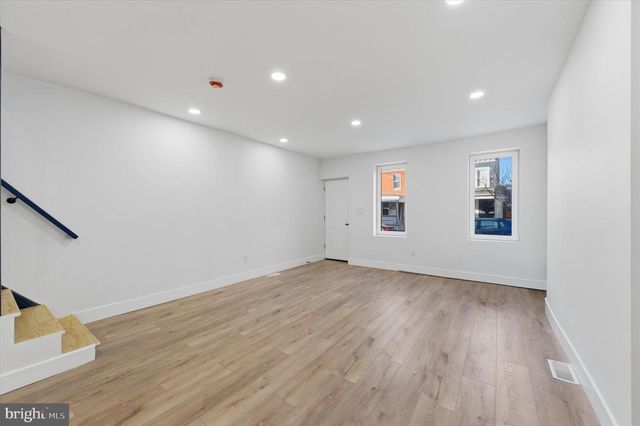 2021 E SERGEANT ST, Philadelphia, PA 19125