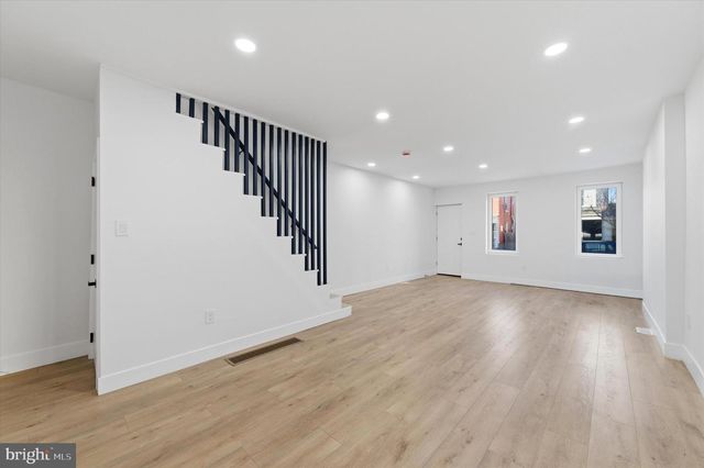 2021 E SERGEANT ST, Philadelphia, PA 19125