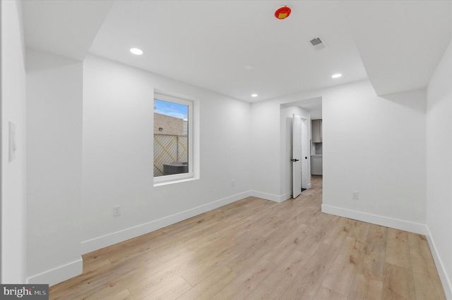 2021 E SERGEANT ST, Philadelphia, PA 19125