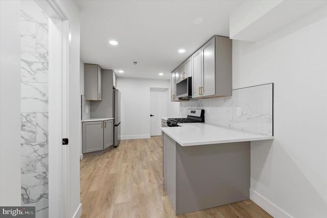 2021 E SERGEANT ST, Philadelphia, PA 19125