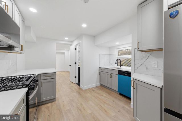 2021 E SERGEANT ST, Philadelphia, PA 19125