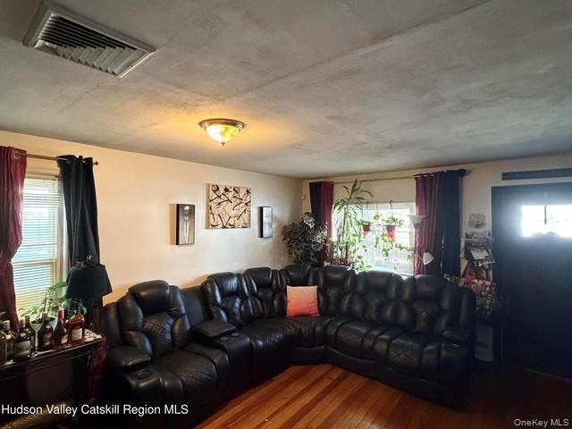 94 Oneil Street, Kingston, NY 12401