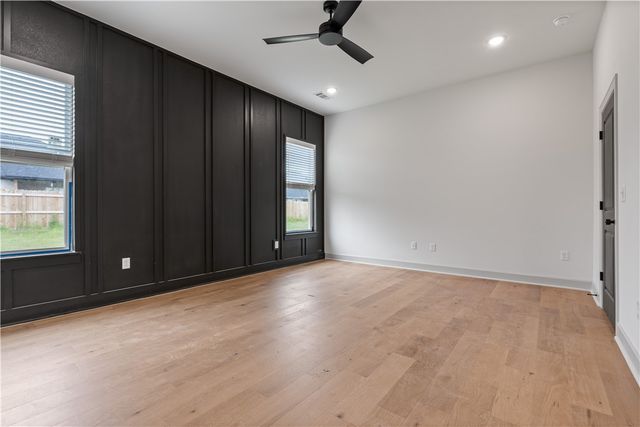 1081 Whistler Street, Bentonville, AR 72713