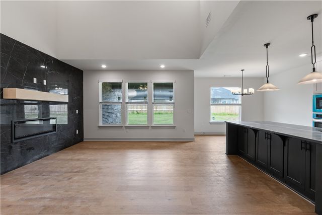 1081 Whistler Street, Bentonville, AR 72713