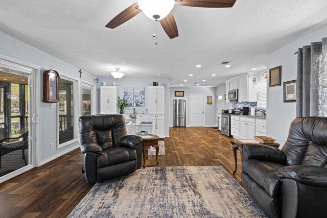 592 Shadywood, Avinger, TX 75630