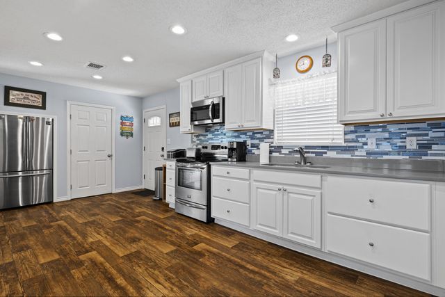 592 Shadywood, Avinger, TX 75630