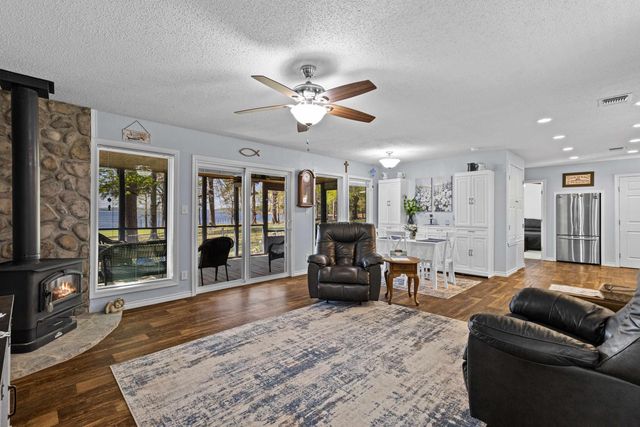 592 Shadywood, Avinger, TX 75630