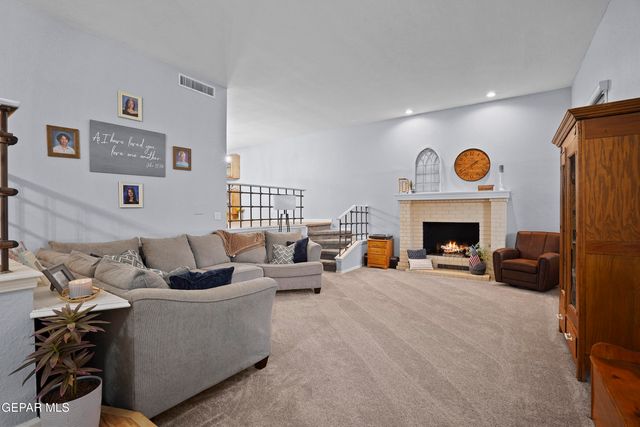 6000 CAMINO ALEGRE Drive, El Paso, TX 79912