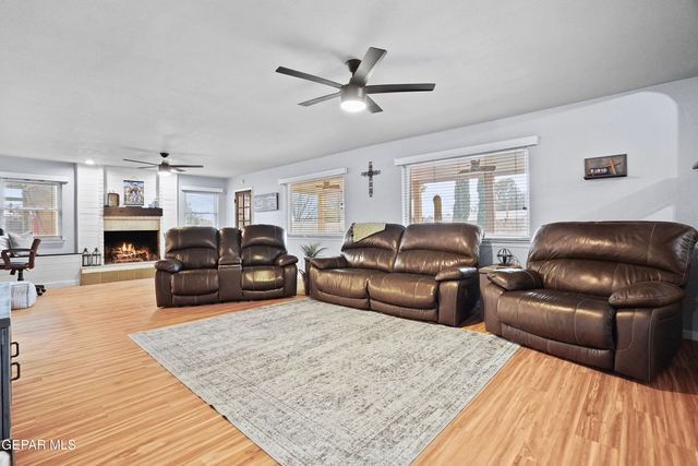 6000 CAMINO ALEGRE Drive, El Paso, TX 79912