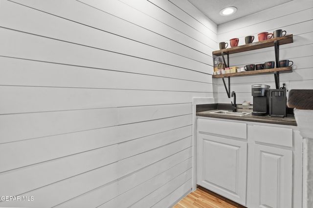 6000 CAMINO ALEGRE Drive, El Paso, TX 79912