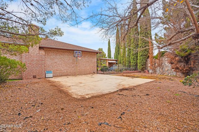 6000 CAMINO ALEGRE Drive, El Paso, TX 79912