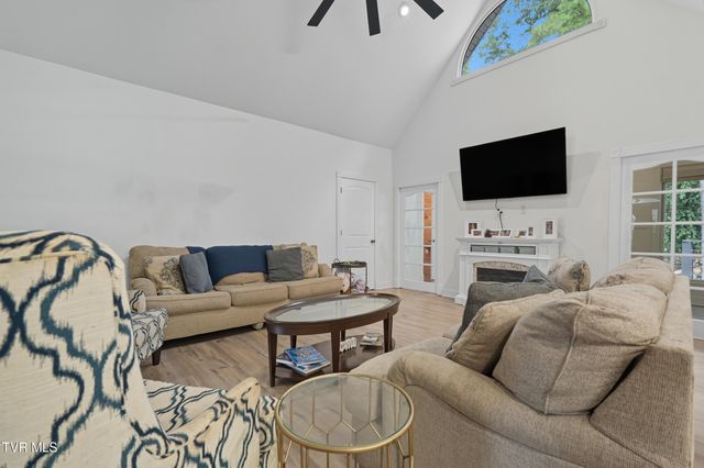 1299 Mccoy Circle, Jonesborough, TN 37659