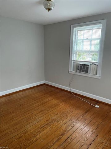 207 Ferguson AVE, Newport News, VA 23601