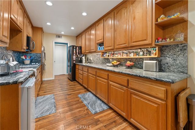 19160 Ingomar Street, Reseda Ranch, CA 91335