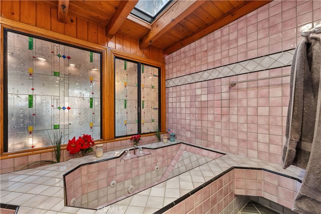 19160 Ingomar Street, Reseda Ranch, CA 91335