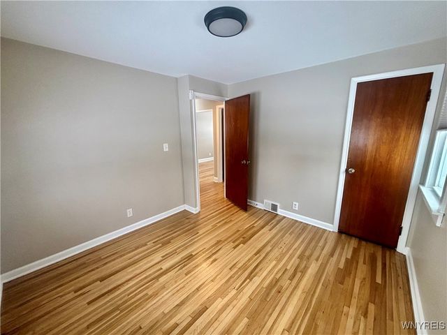 109 Pearce Dr, Amherst, NY 14226