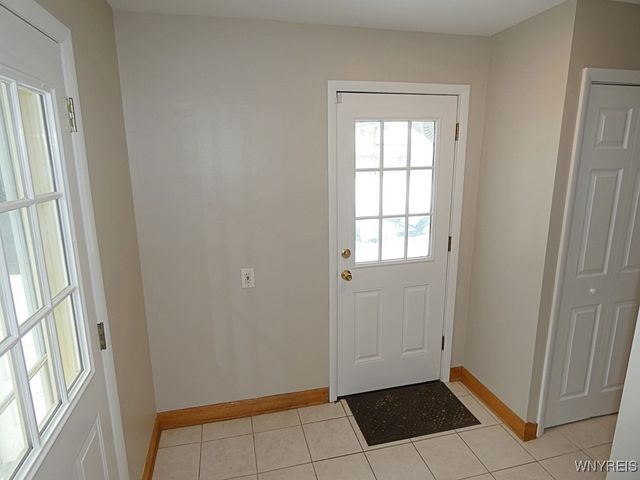 109 Pearce Dr, Amherst, NY 14226