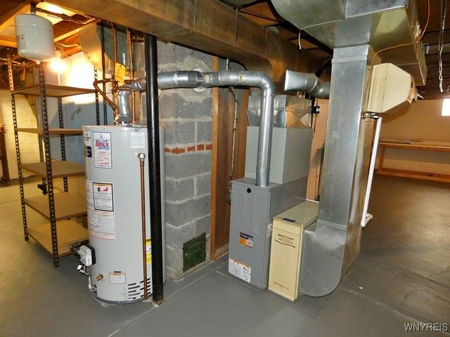 109 Pearce Dr, Amherst, NY 14226