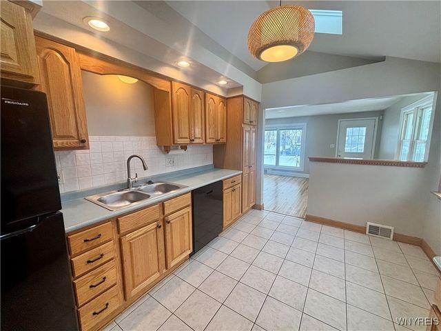 109 Pearce Dr, Amherst, NY 14226