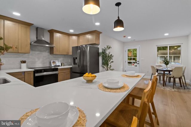 333 BAY AVE, Prince Frederick, MD 20678
