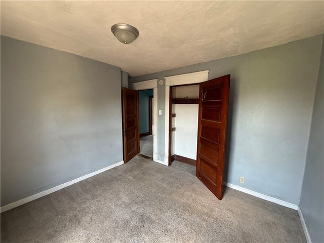 606 Chestnut St, New Castle, PA 16101