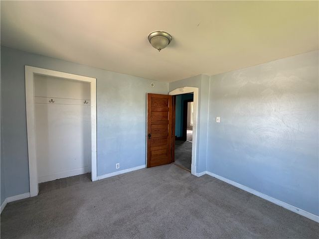 606 Chestnut St, New Castle, PA 16101