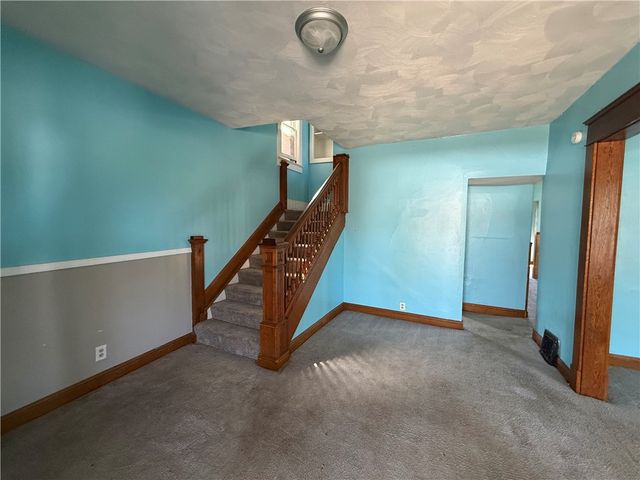 606 Chestnut St, New Castle, PA 16101