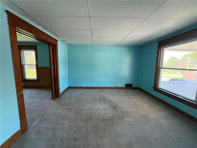 606 Chestnut St, New Castle, PA 16101