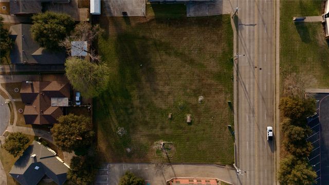 3208 W Park Row Drive, Pantego, TX 76013